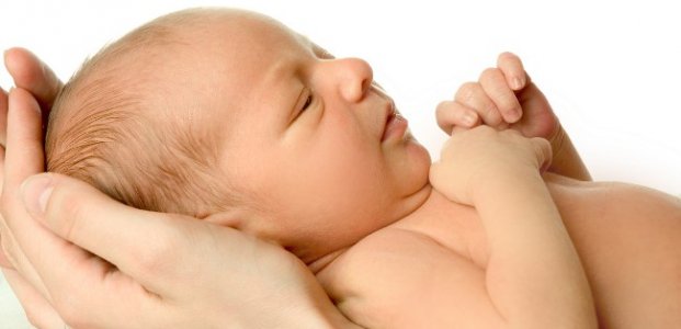 Запоры у новорожденных – причины и лечение