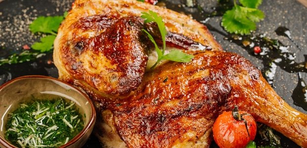 Цыпленок табака в духовке – 4 пошаговых рецепта