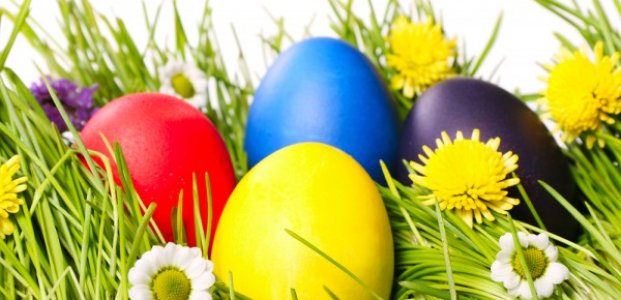 Как покрасить яйца на пасху разными способами