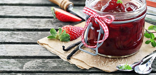 Клубничное варенье с целыми ягодами – 5 рецептов