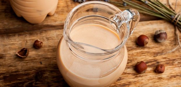 Топленое молоко – польза, вред и отличия от коровьего