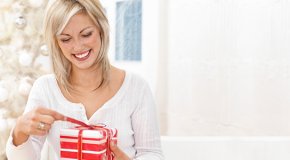 Идеи подарков для девушки на Новый год 2018