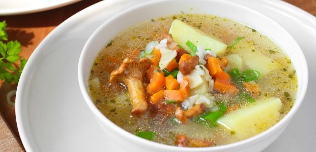 Суп с лисичками – 6 ароматных рецептов