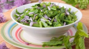 Салат из сныти – 6 полезных рецептов