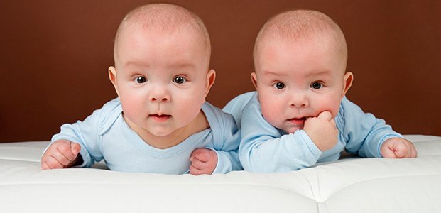 Беременность двойней — особенности беременности и родов