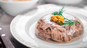 Холодец из свиных ножек – 4 вкусных рецепта