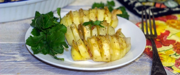 Картошка-гармошка с салом