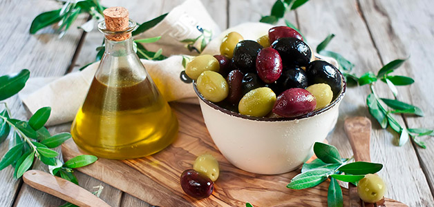 Отличие оливок от маслин
